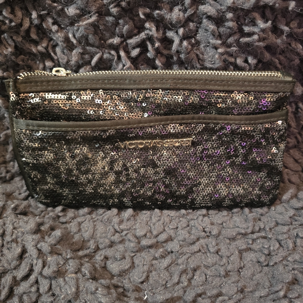 Victoria Secret Clutch Black Gold Sequin
